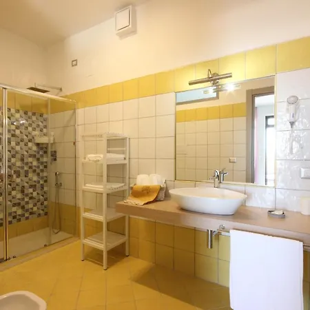 Gasthuis Marj & Jo Agropoli